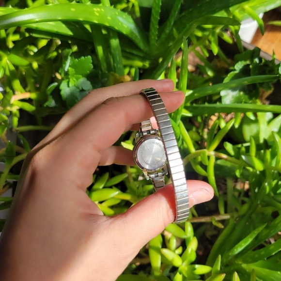 Vintage Dumont 17 Jewels Incabloc Watch - Picture 6 of 8